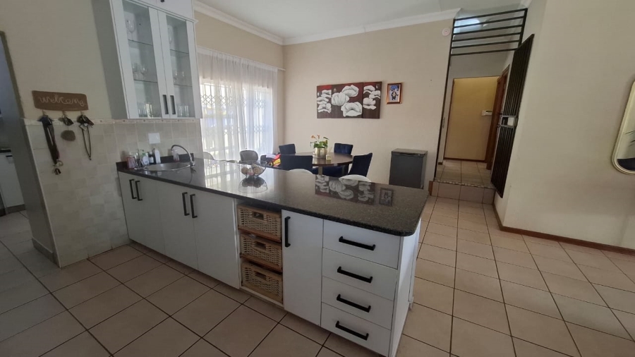 3 Bedroom Property for Sale in Safari Gardens North West